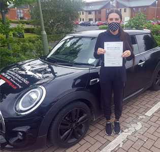 New student passes her driving test first time with Roadrunners Driving School Kidderminster