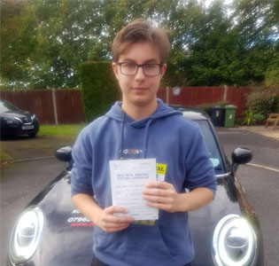 New student passes his driving test first time with Roadrunners Driving School Kidderminster
